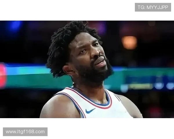 乔尔恩比德率领球队冲击新赛季总冠军展现统治级内线实力 乔尔恩比德率领球队冲击新赛季总冠军展现统治级内线实力