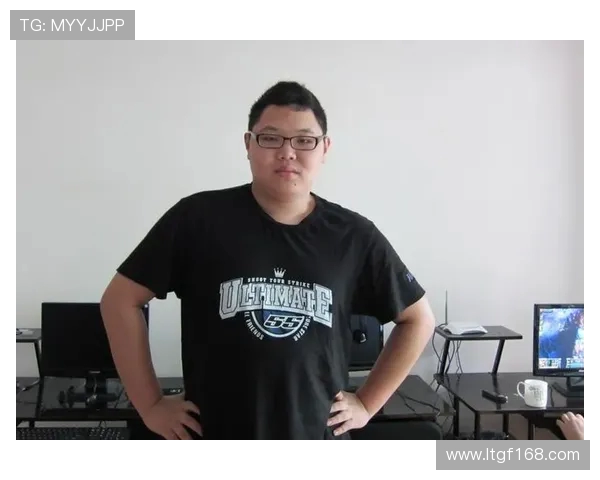 张娜在英雄联盟中的成长与挑战深度对话揭秘她的电竞人生与梦想