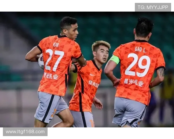 深圳乒乓球队在比赛中的整体压制表现与失误分析探讨