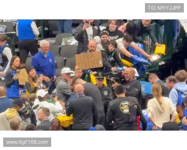 独行侠与凯尔特人激战一触即发 新赛季强强对决引爆球迷热情 独行侠与凯尔特人激战一触即发 新赛季强强对决引爆球迷热情